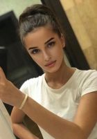 Арина, 8 495 327-51-50 снять шлюху (Арина, от 4000 руб. в час)