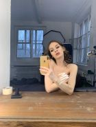 Дженифер, 26 лет — минет в машине