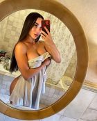 Вика, 8 499 356-37-42 Вика — проститутка для группового секса, тел. 8 499 356-37-42, доступна 24 7