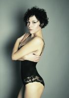 Яна, 8 499 305-67-04 Яна — массаж с сексом и другие интим-услуги в Москве