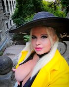 Селена, 8 985 638-87-22 Селена, 27 лет — госпожа со страпоном